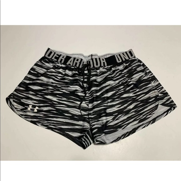 Under Armour Pants - Under Armour Heat Gear Loose Gym Shorts Womens